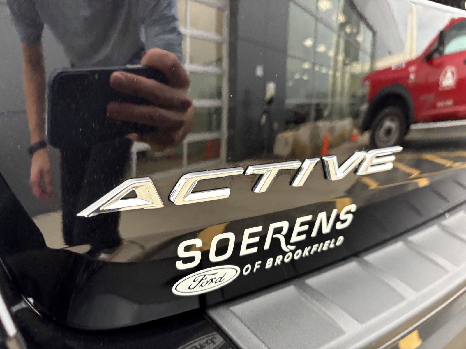 Used 2025 Ford Explorer Active image 7