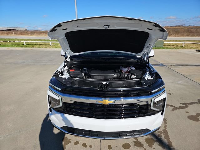 New 2026 Chevrolet Suburban LS RWD image 30