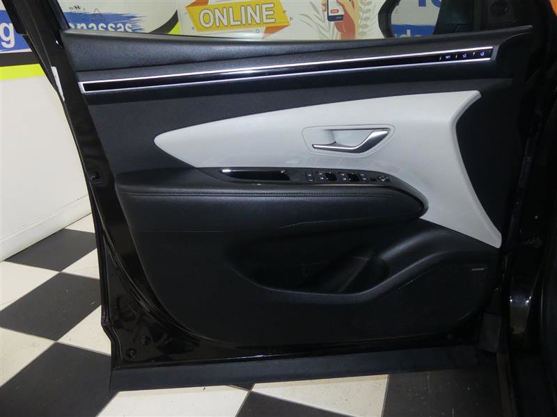 Used 2024 Hyundai Tucson Limited image 28