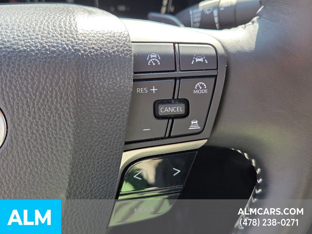 Used 2025 Toyota Camry SE image 24