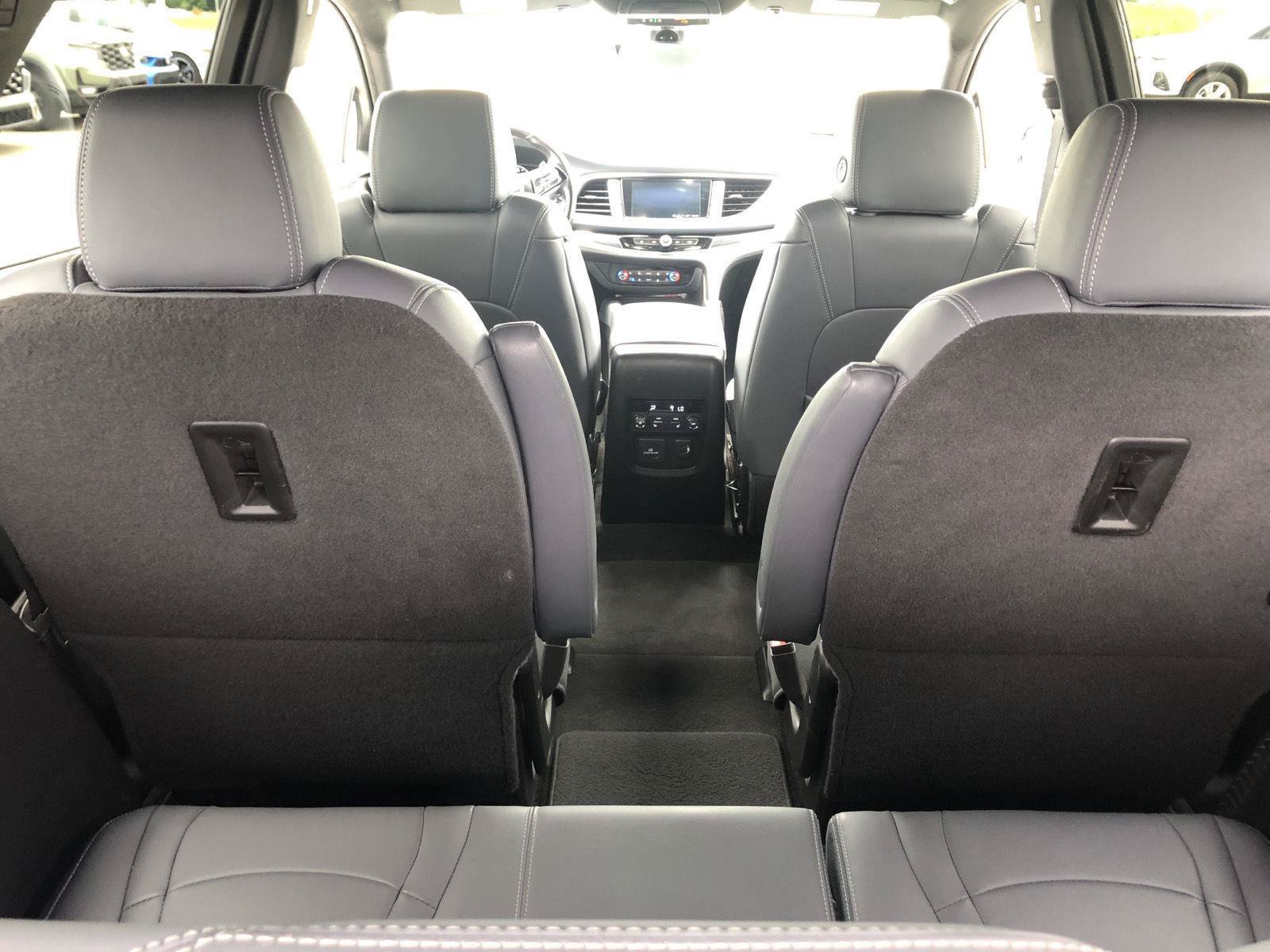 Used 2023 Buick Enclave Premium AWD/4WD image 6