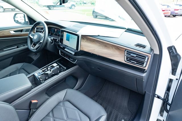 New 2026 Volkswagen Atlas SE image 40
