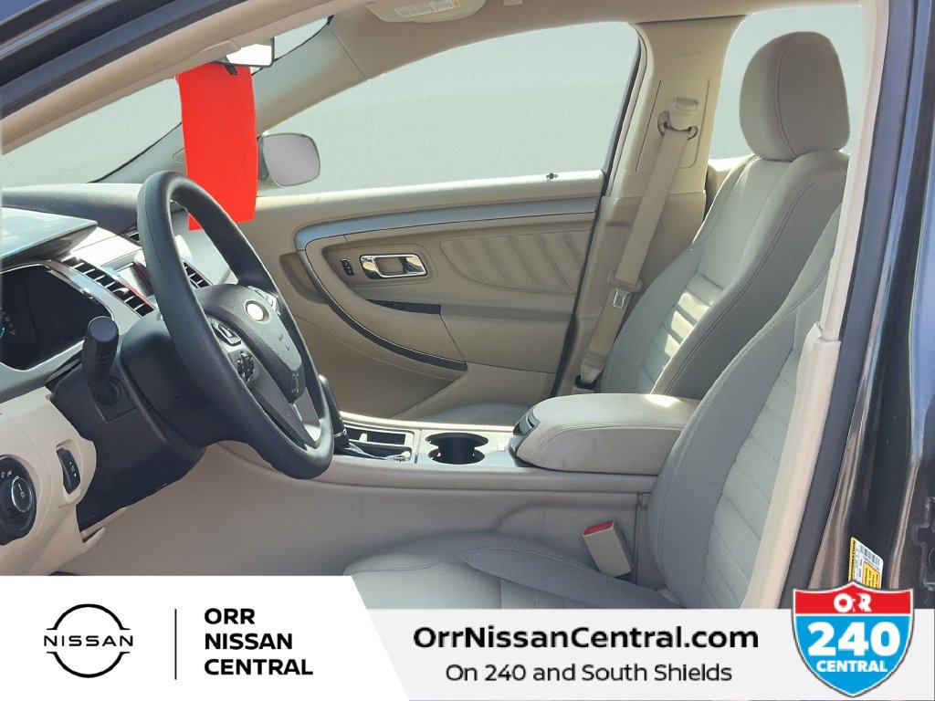 Used 2017 Ford Taurus SE FWD image 17