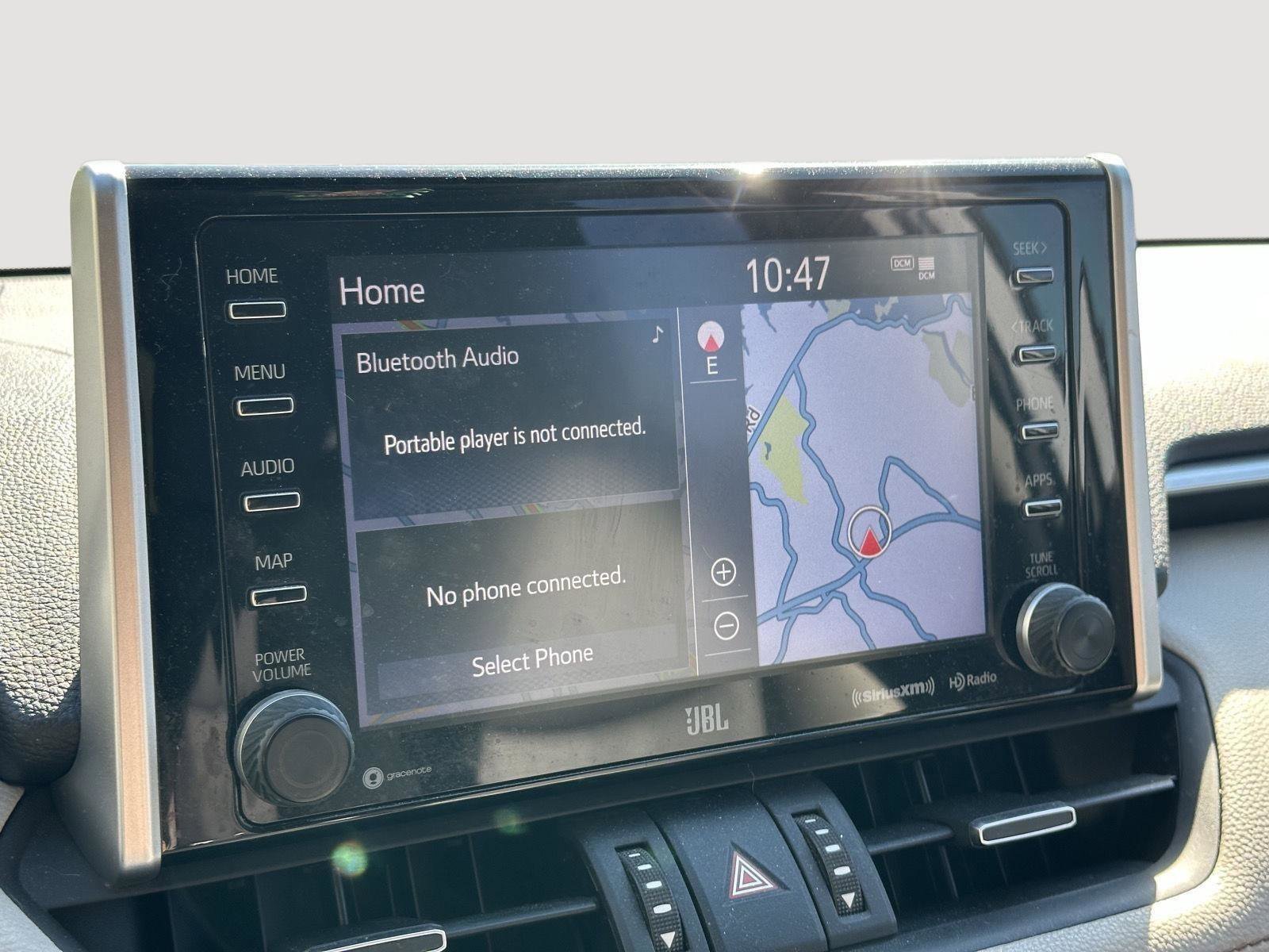 Used 2020 Toyota RAV4 Limited image 12