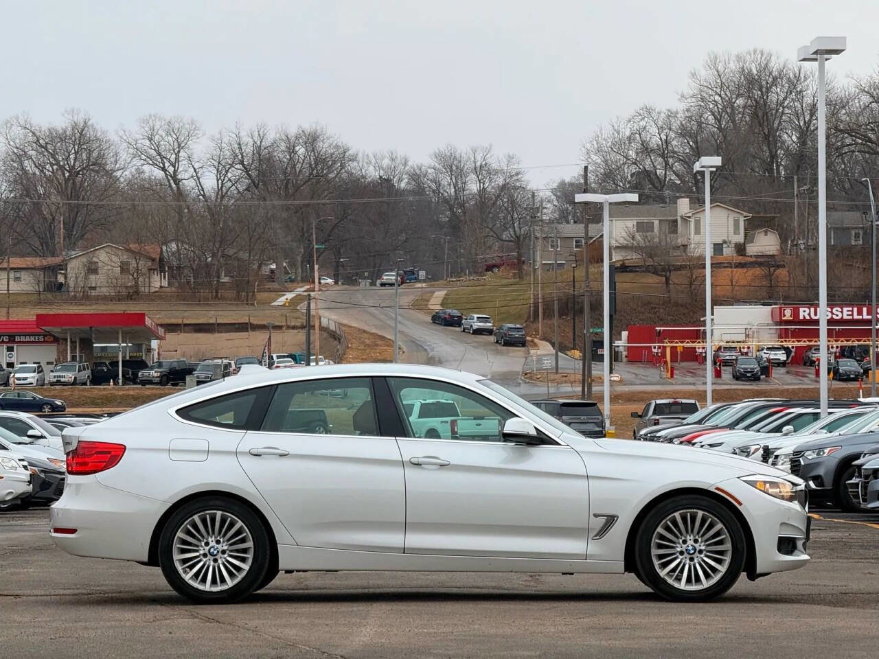 Used 2015 BMW 328i Gran Turismo xDrive image 6