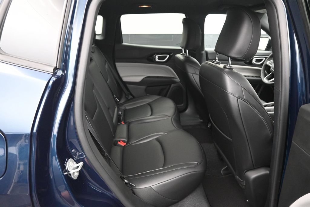 New 2026 Jeep Compass Limited AWD/4WD image 13