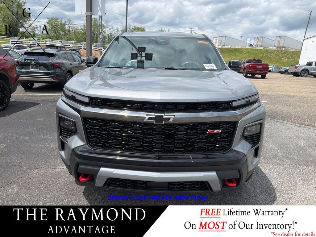New 2026 Chevrolet Traverse Z71 w/ Driver Confidence Package AWD/4WD image 2