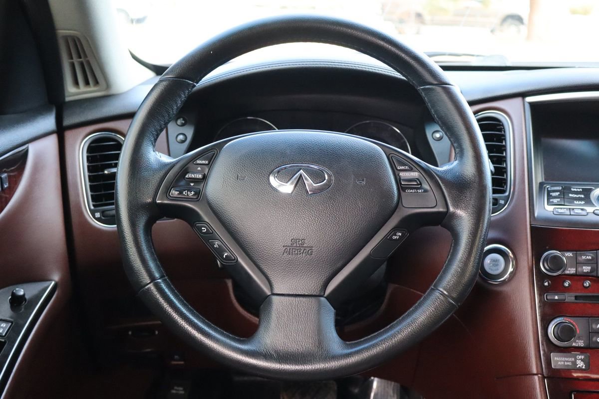 Used 2015 INFINITI QX50 Journey w/ Premium Package image 18