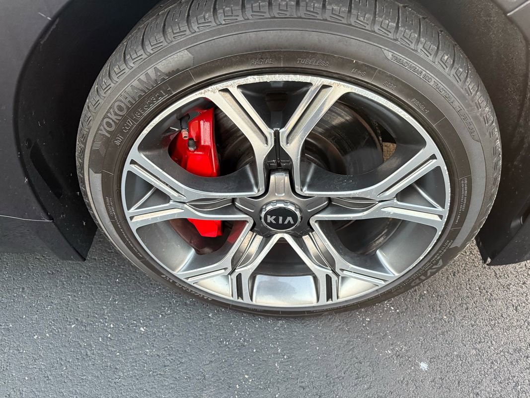 Used 2019 Kia Stinger GT2 image 25