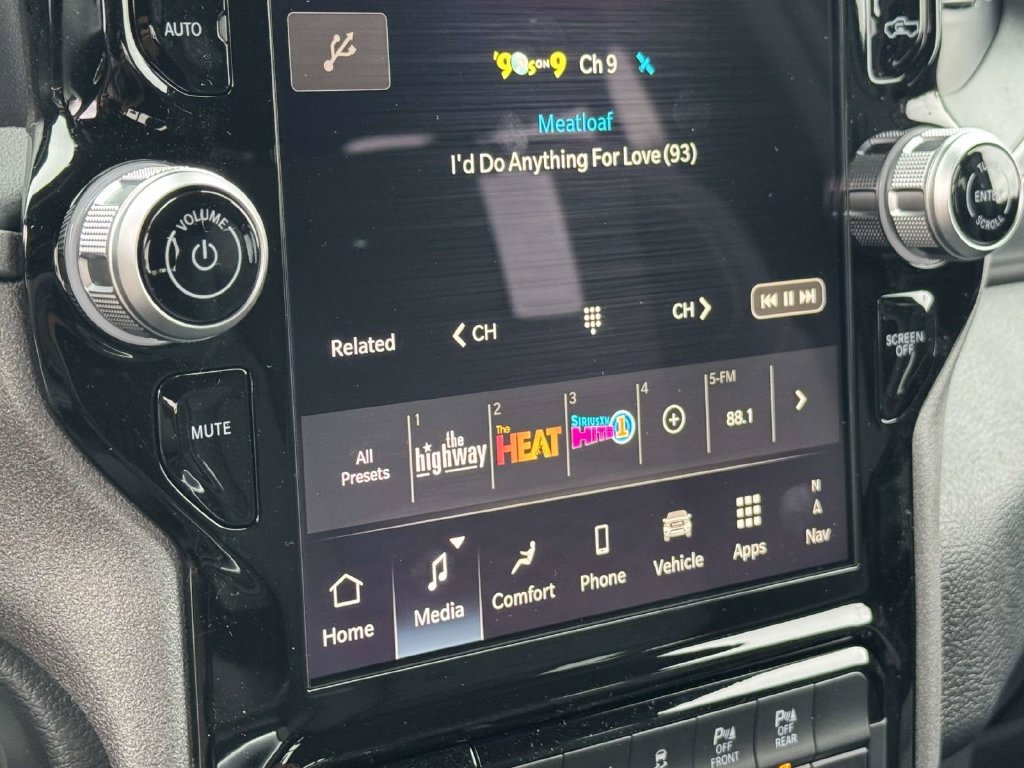 New 2026 RAM 2500 Tradesman AWD/4WD image 19