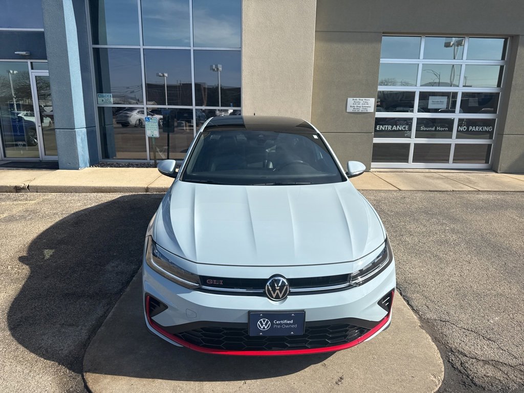 Certified 2025 Volkswagen Jetta GLI Autobahn image 4