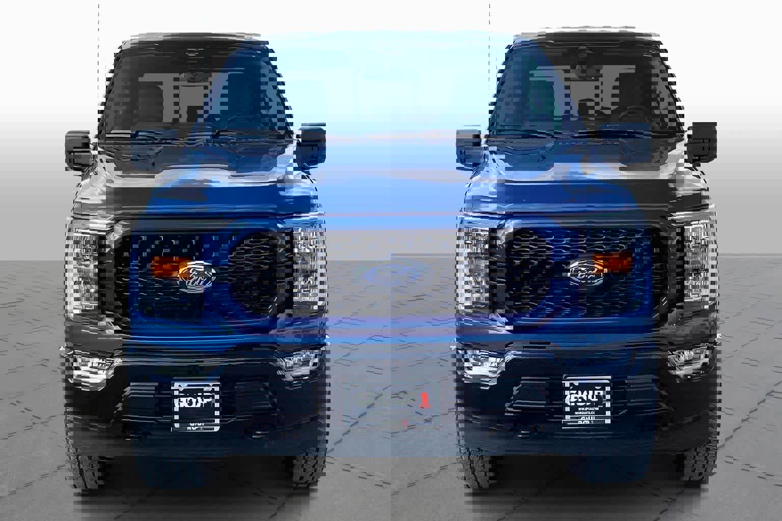 Used 2023 Ford F150 XLT image 3