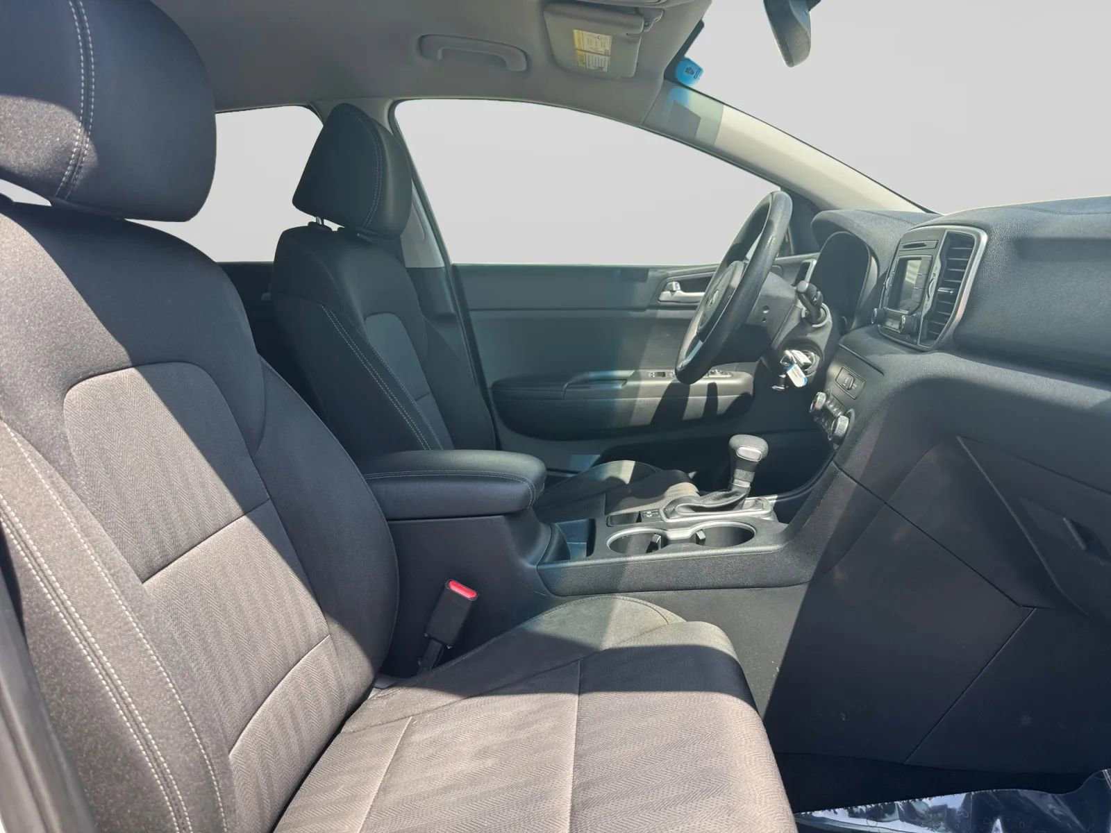 Used 2019 Kia Sportage LX FWD image 35