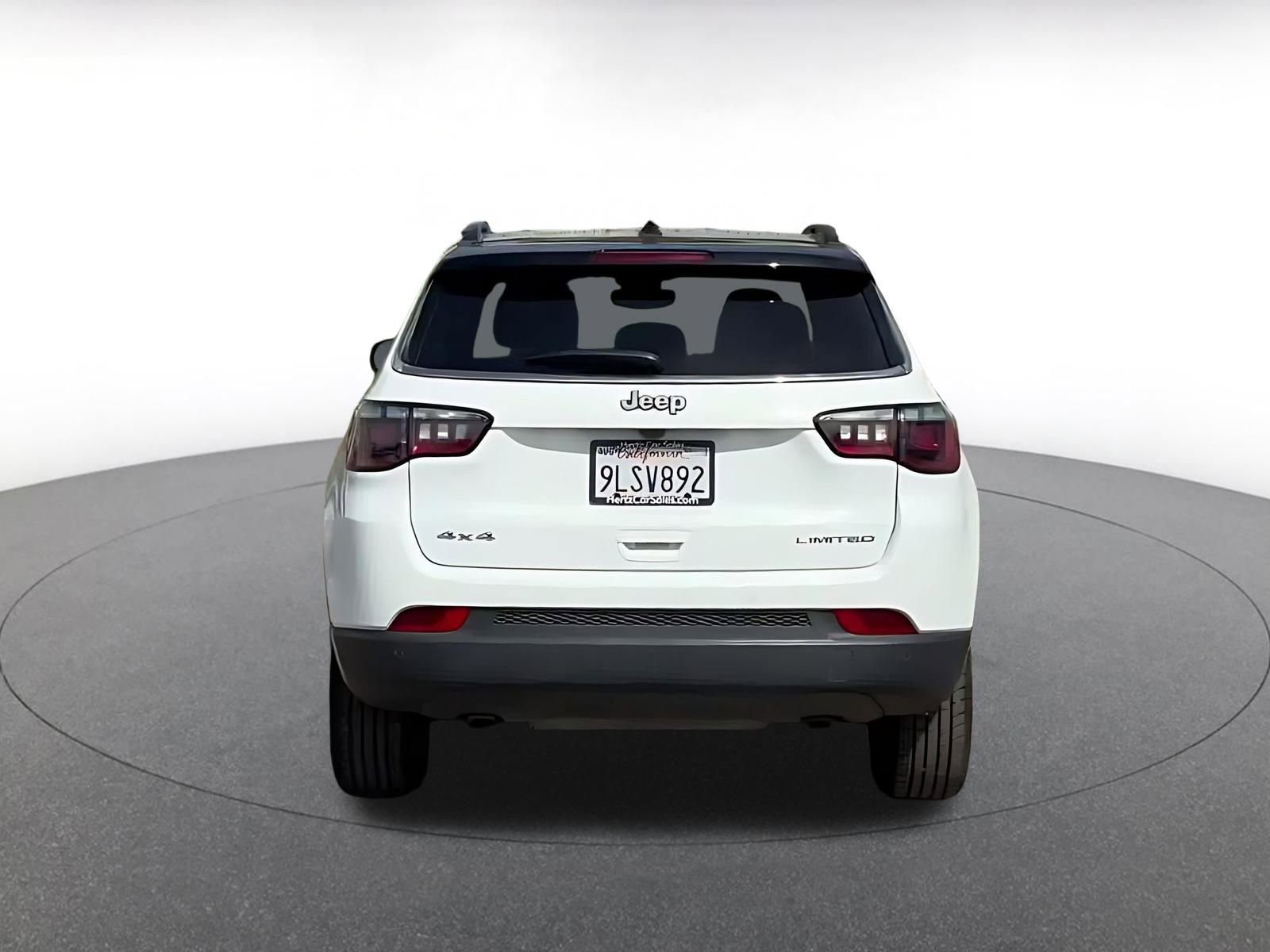 Used 2025 Jeep Compass Limited AWD/4WD image 12