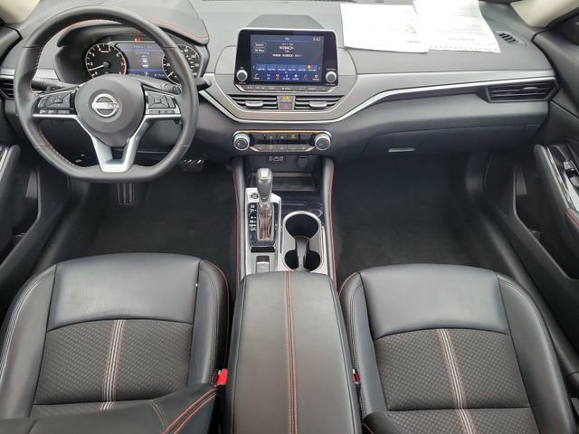 Used 2025 Nissan Altima 2.5 SR AWD/4WD image 13