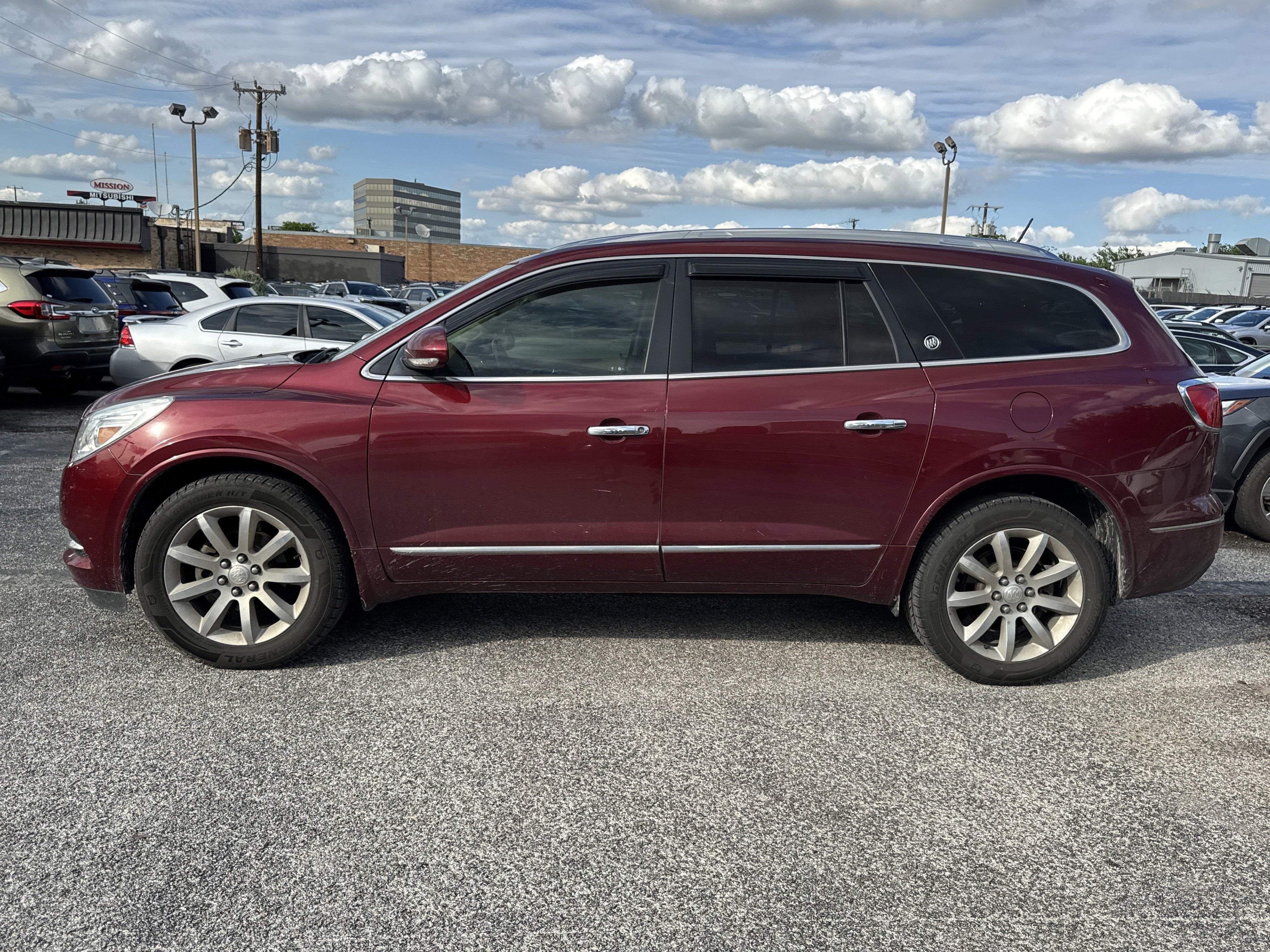 Used 2017 Buick Enclave Premium w/ Experience Buick Package FWD image 11
