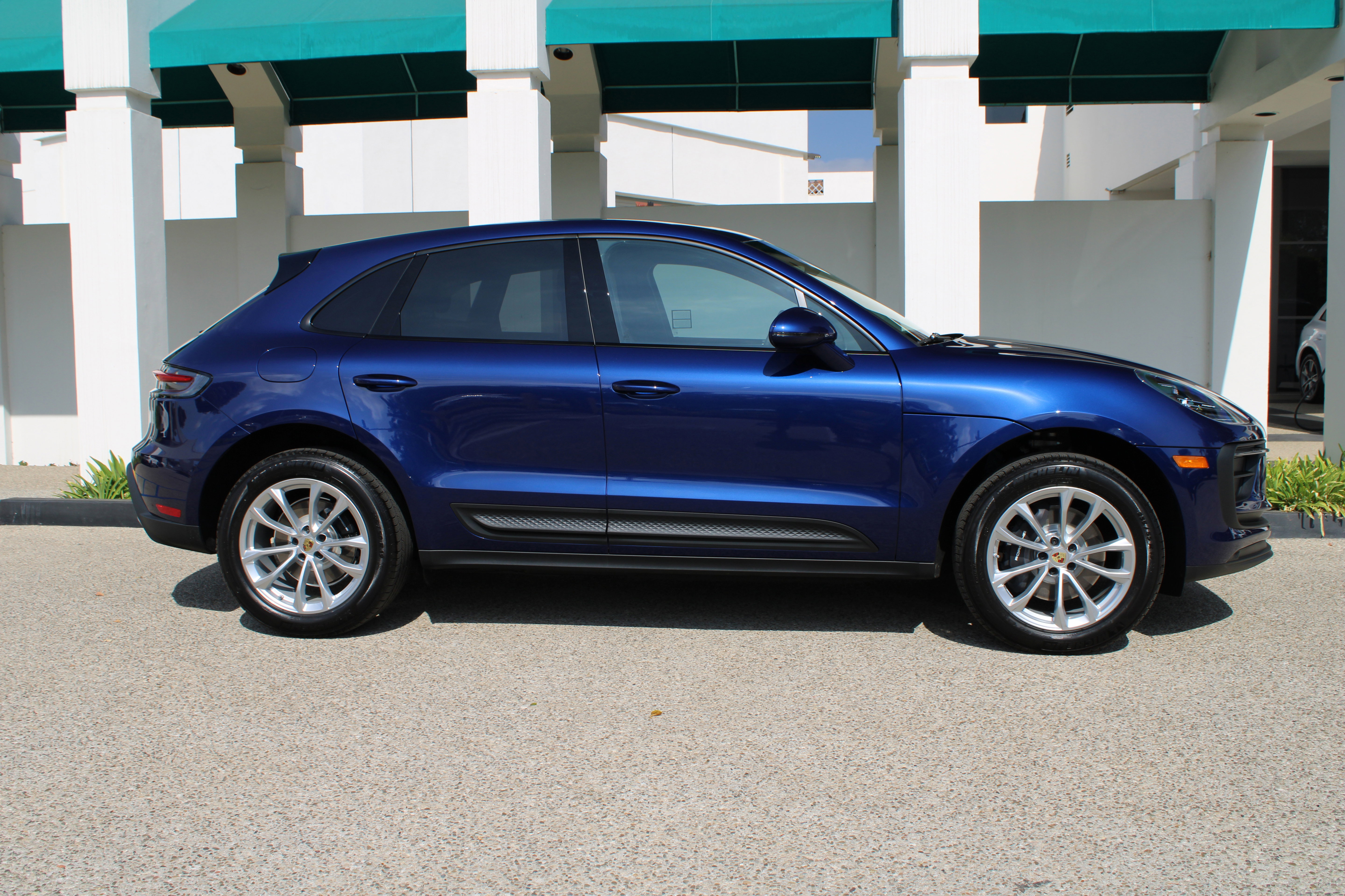 New 2026 Porsche Macan image 8