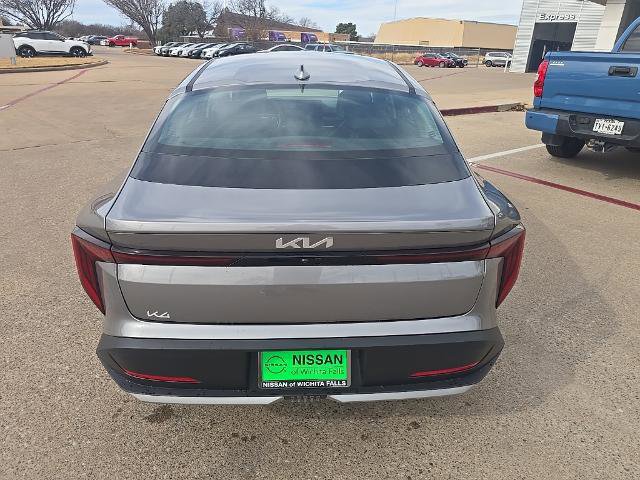 Used 2025 Kia K4 LXS image 4