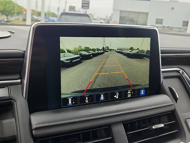 Certified 2023 Chevrolet Suburban Z71 w/ Luxury Package AWD/4WD image 19