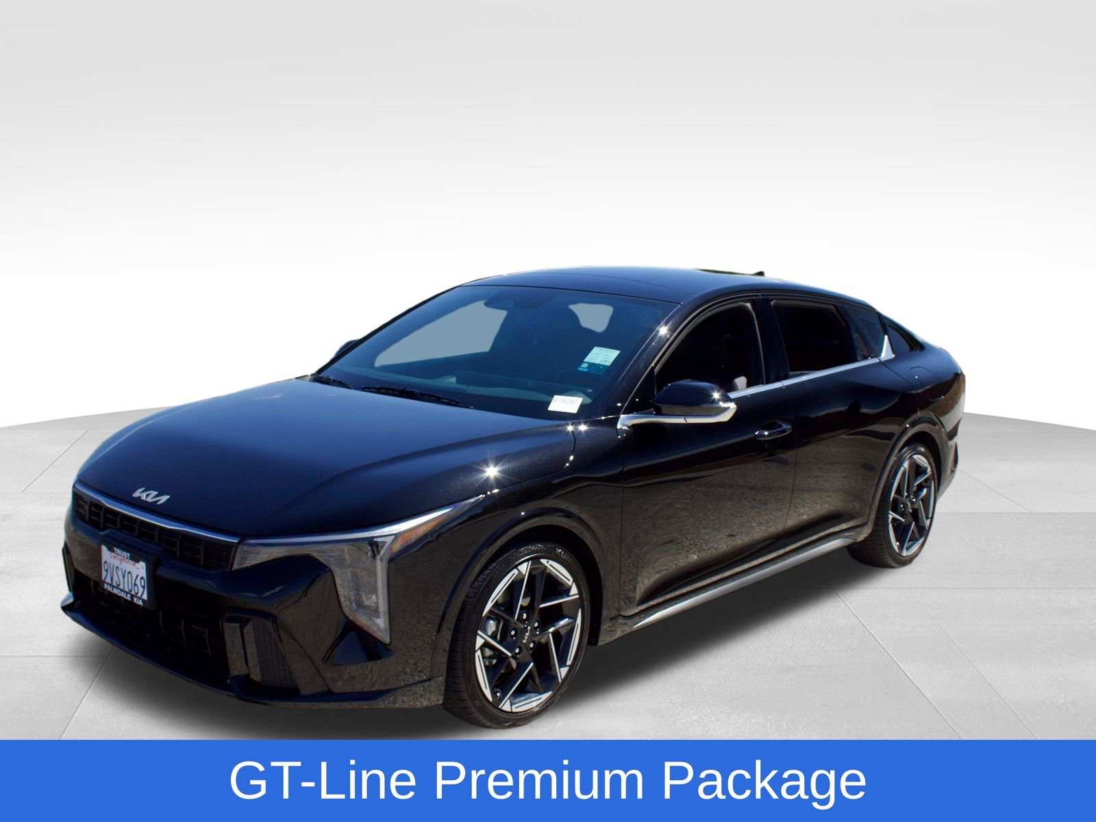 Used 2025 Kia K4 GT-Line w/ GT-Line Premium Package FWD image 4