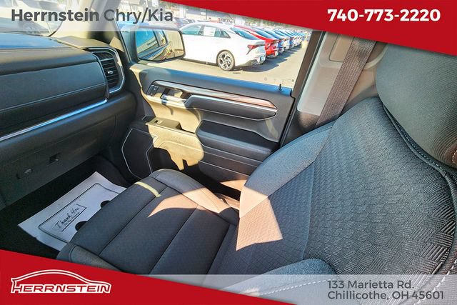 Used 2023 Chevrolet Silverado 1500 RST w/ Rally Edition AWD/4WD image 11