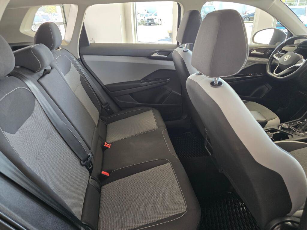 Used 2022 Volkswagen Taos S AWD/4WD image 38
