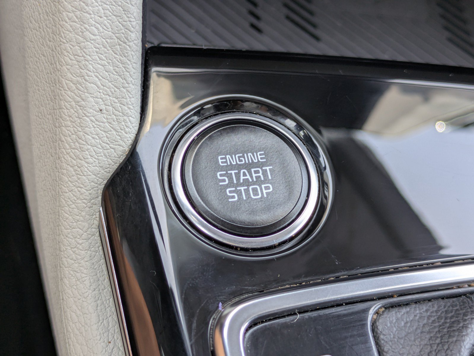 Certified 2023 Kia Sportage EX AWD/4WD image 25