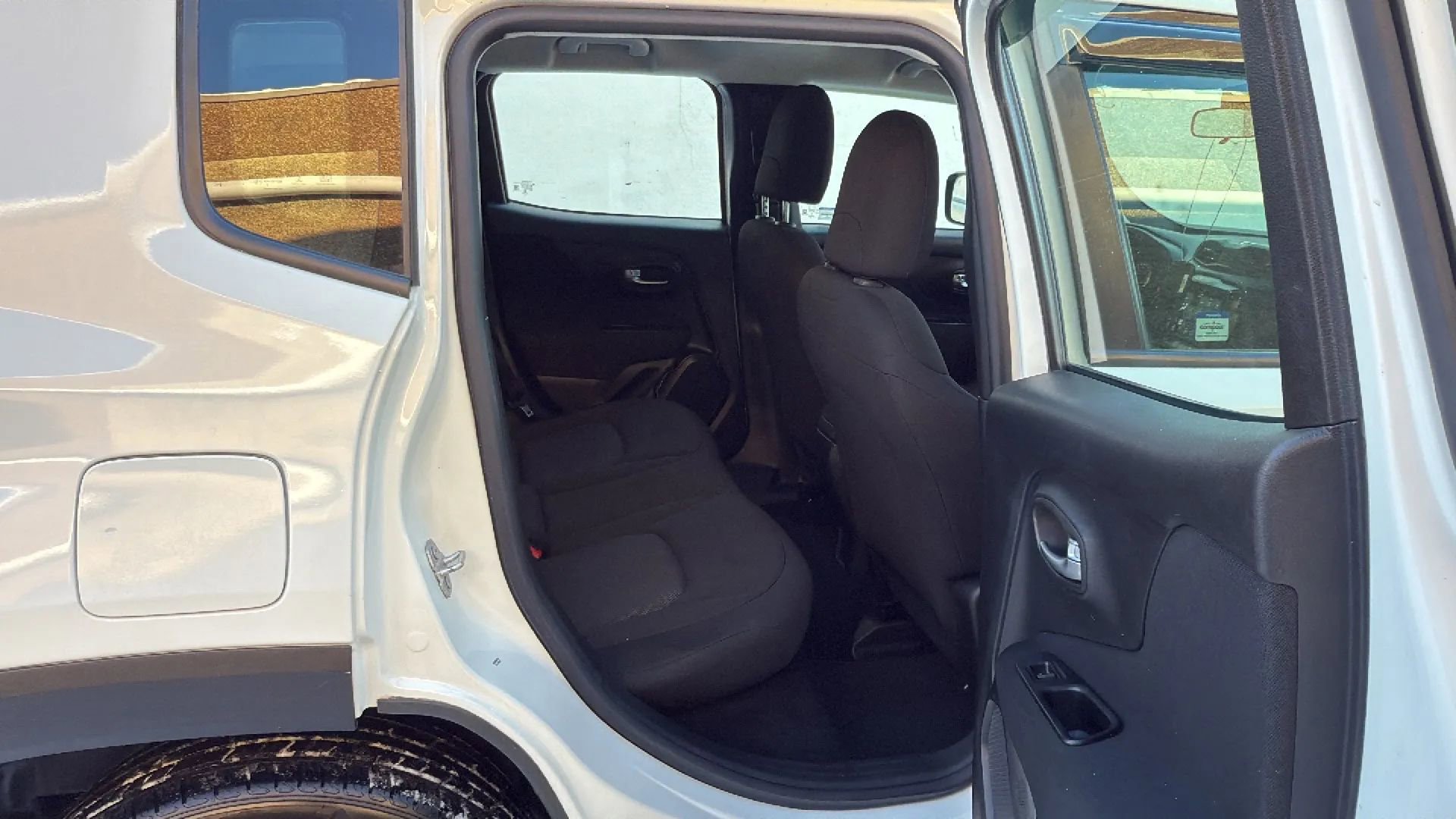 Used 2021 Jeep Renegade Sport image 26