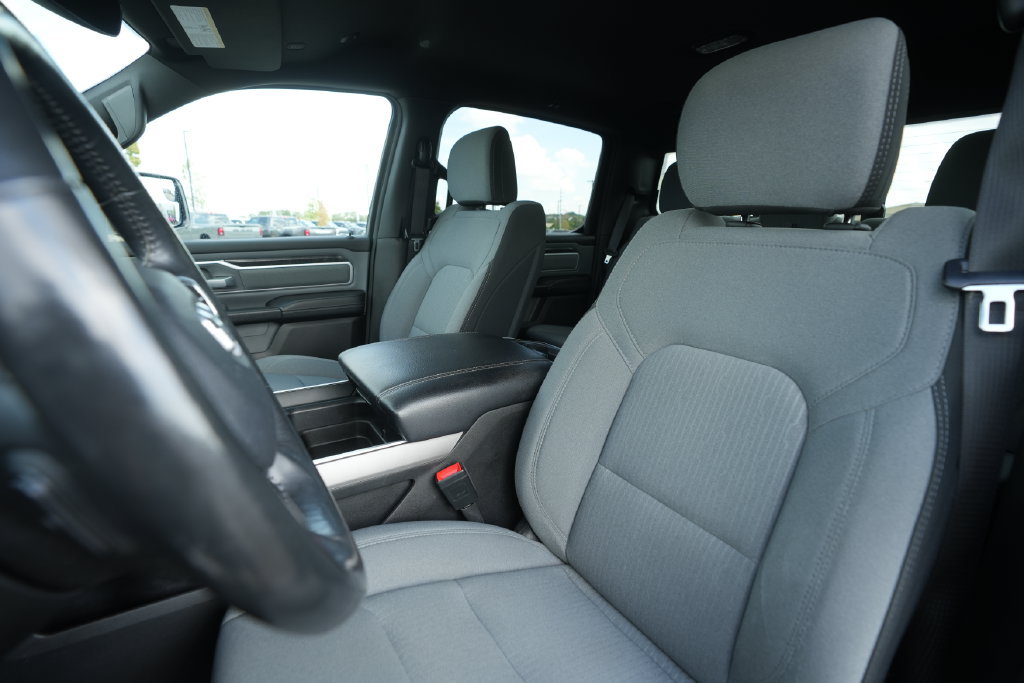 Used 2023 RAM 1500 Big Horn AWD/4WD image 38