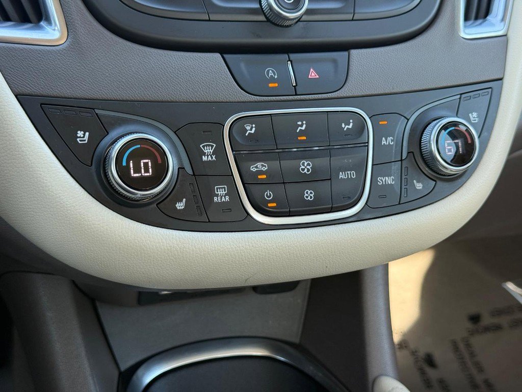 Used 2024 Chevrolet Malibu LT image 18