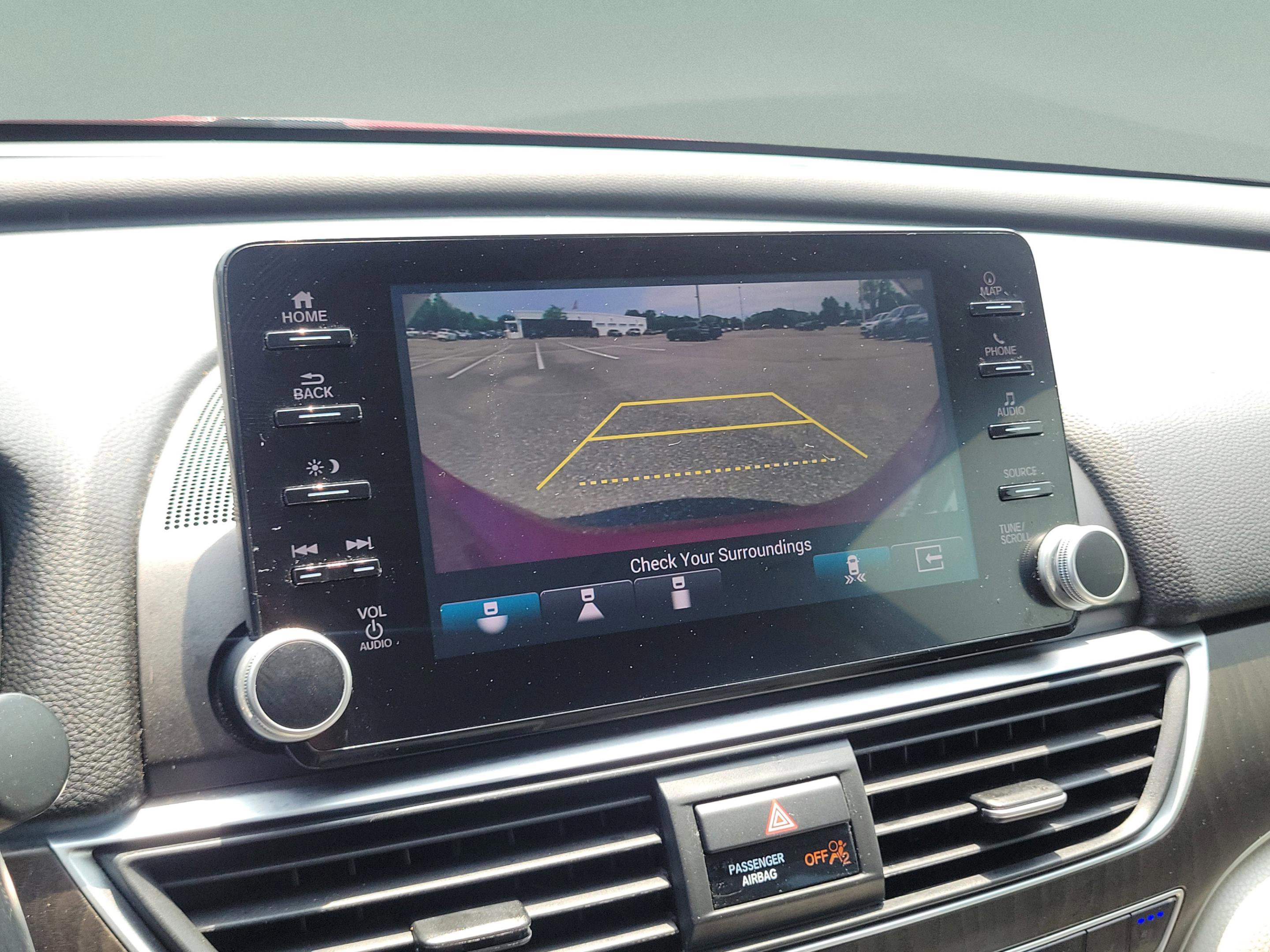 Used 2018 Honda Accord Touring image 34