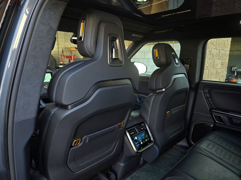 Used 2022 Rivian R1S Launch Edition image 16
