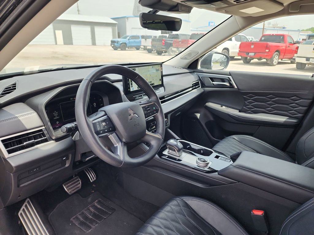 Used 2025 Mitsubishi Outlander SEL AWD/4WD image 11