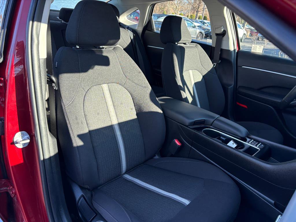 Certified 2024 Hyundai Sonata SEL w/ Convenience Package image 18