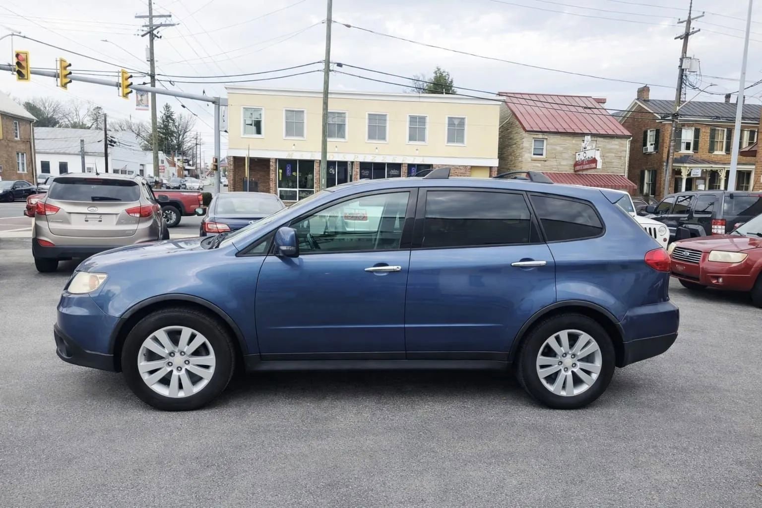 Used 2009 Subaru Tribeca AWD/4WD image 2