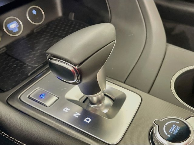 Used 2024 Genesis G70 2.5T w/ Sport Prestige Package RWD image 18