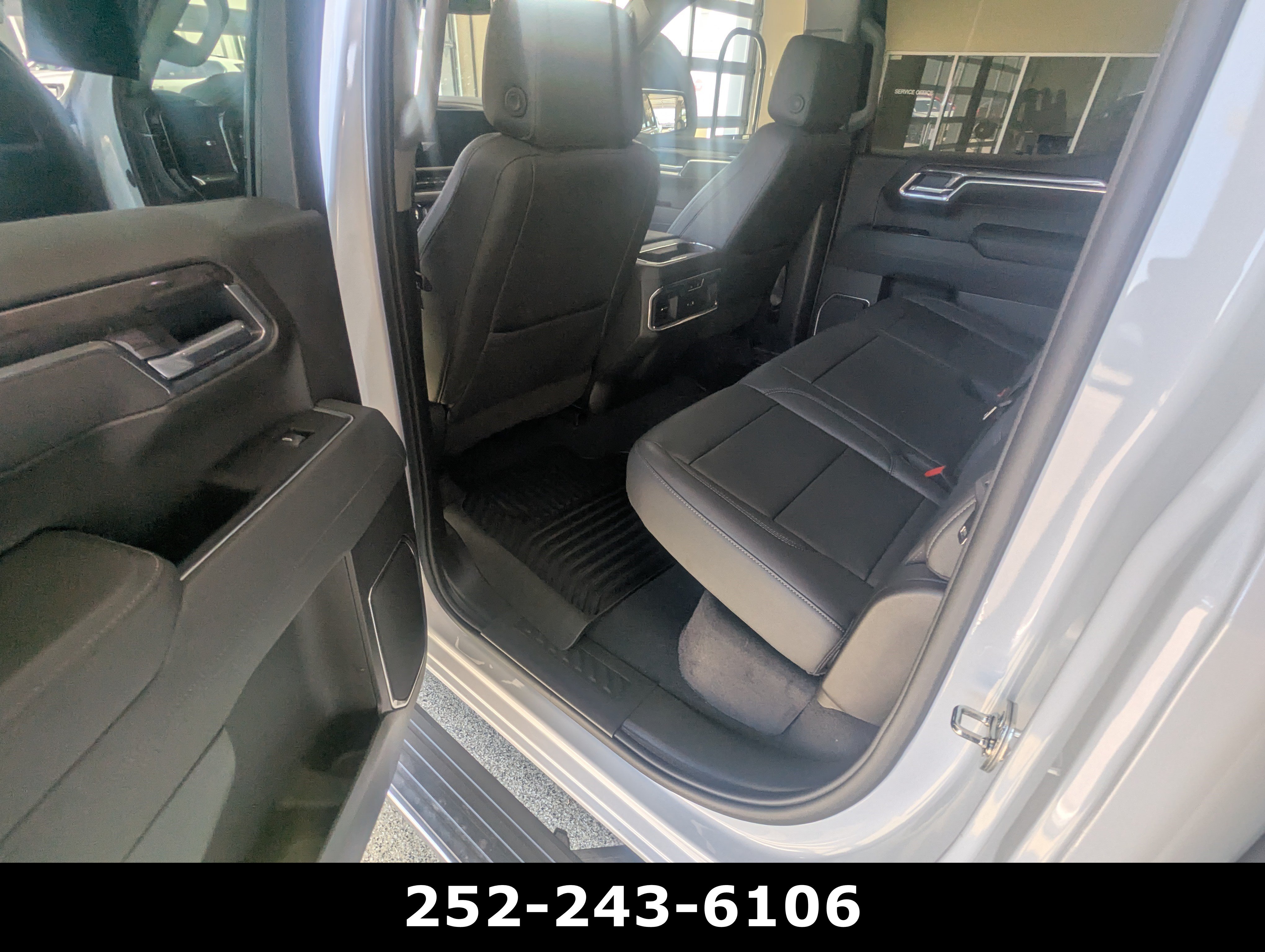 Used 2026 Chevrolet Silverado 1500 LTZ w/ LTZ Convenience Package II AWD/4WD image 9