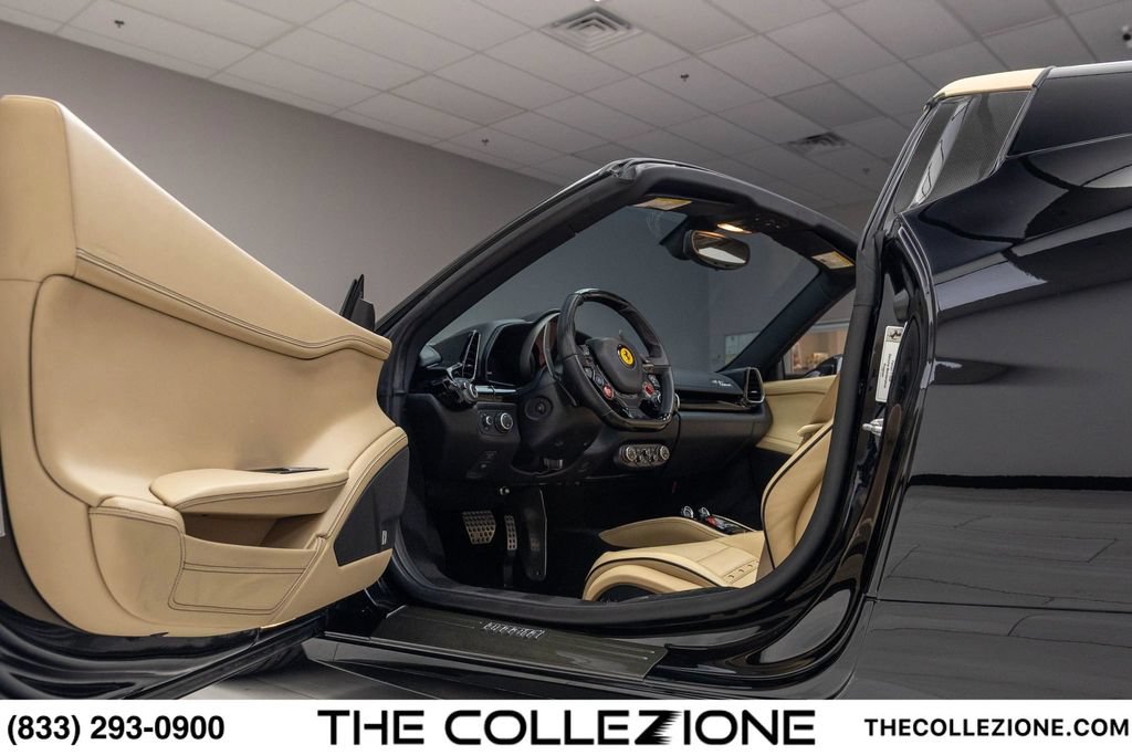 Used 2015 Ferrari 458 Spider RWD image 41