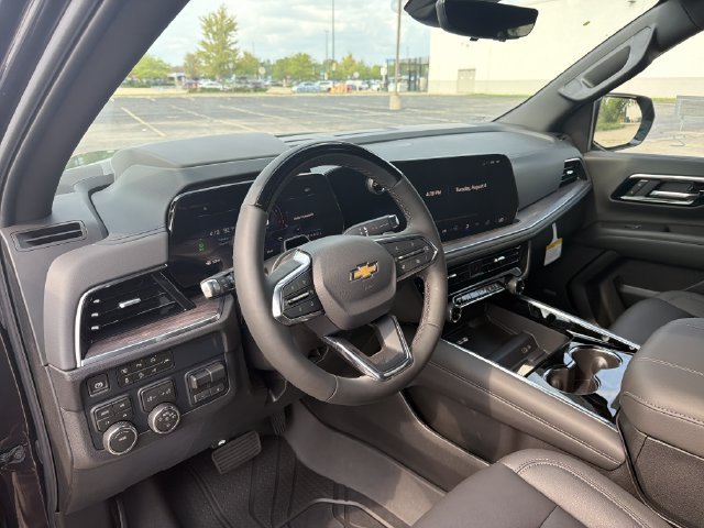 New 2026 Chevrolet Suburban LT w/ Advanced Technology Package AWD/4WD image 13