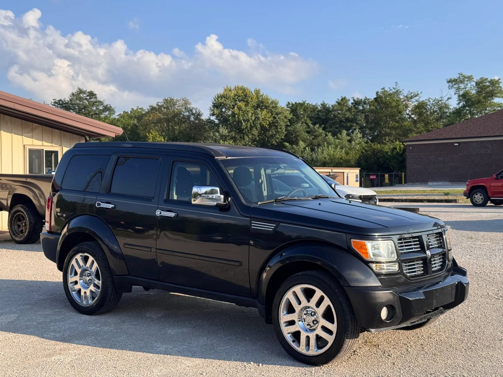 Used 2011 Dodge Nitro Heat RWD image 3