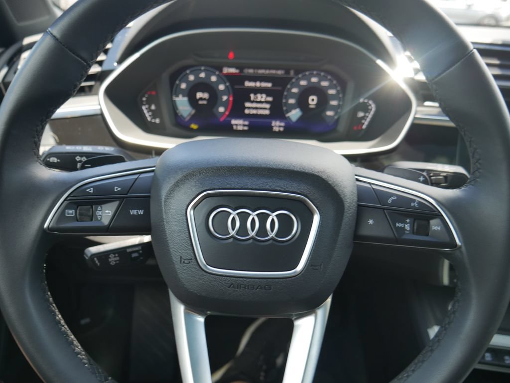 Used 2025 Audi Q3 2.0T Premium w/ Convenience Package AWD/4WD image 31