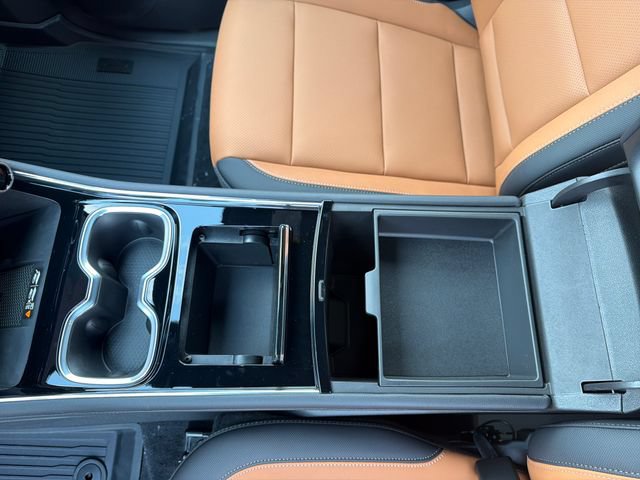 New 2027 Chevrolet Traverse Z71 w/ Driver Confidence Package AWD/4WD image 28