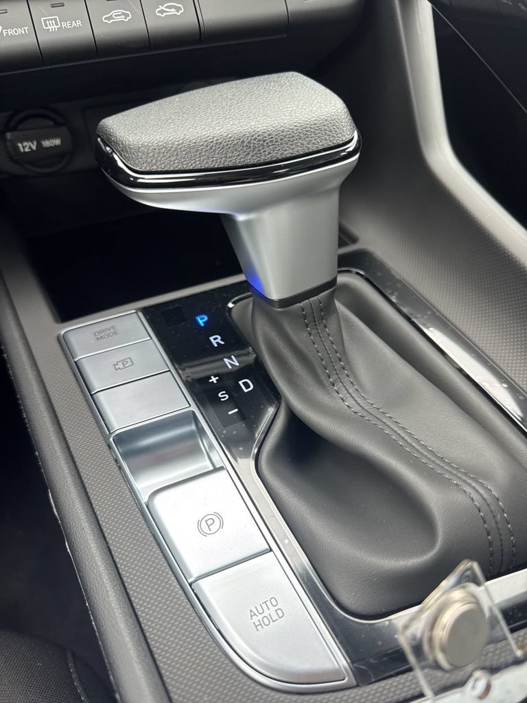 New 2026 Hyundai Elantra Hybrid FWD image 12