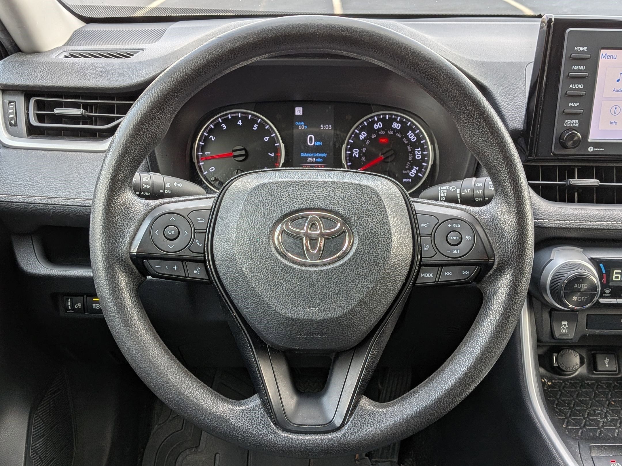 Used 2020 Toyota RAV4 XLE image 12