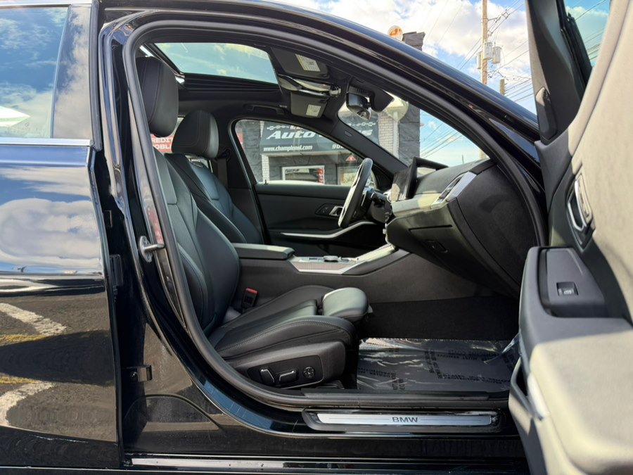 Used 2025 BMW 330i xDrive Sedan image 21