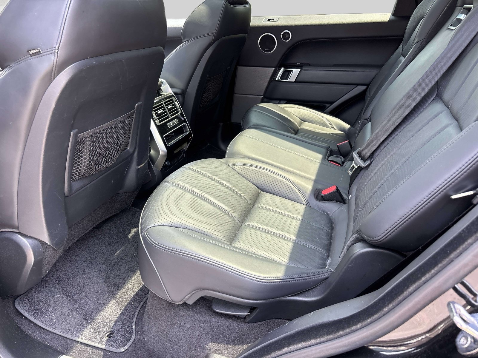 Used 2017 Land Rover Range Rover Sport HSE AWD/4WD image 11