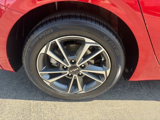 Used 2022 Kia Forte LXS image 27