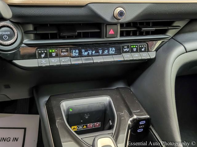 Certified 2025 Toyota Crown Signia AWD/4WD image 18