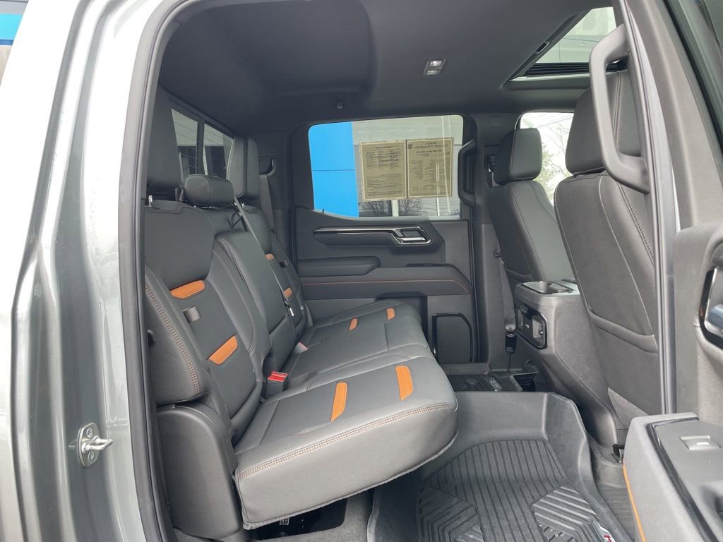Used 2025 GMC Sierra 1500 AT4 w/ AT4 Premium Package image 33