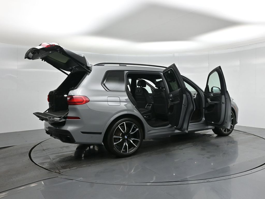 Used 2021 BMW X7 xDrive40i w/ M Sport Package image 6